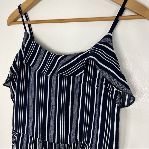 Loft Striped Romper Size 8 Petite Flowy Spaghetti Strap Shorts with Pockets - Picture 5 of 8